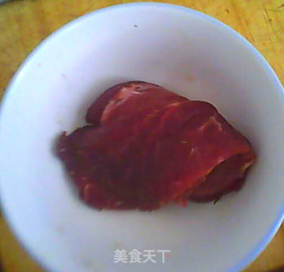 胡萝卜鲜肉馄饨的做法步骤：2