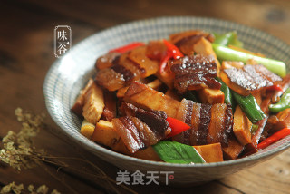豆干炒腊肉的做法