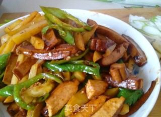 土豆炒豆干的做法