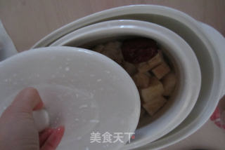 金虫草淮山鸡汤的做法步骤：5