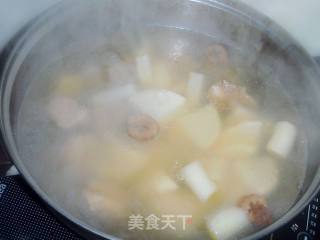 【养生汤煲】秋季养生佳品---萝卜排骨汤的做法步骤：7