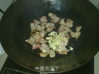 快手小菜----菠萝炒肉的做法步骤：3
