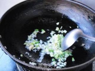 鸡刨豆腐的做法步骤：2