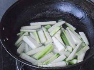 虾皮炖丝瓜的做法步骤：5