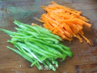 素食小菜也美味——素炒三丝的做法步骤：2
