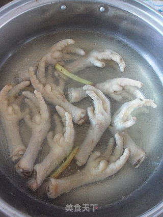 【家常菜】茶香凤爪的做法步骤：6