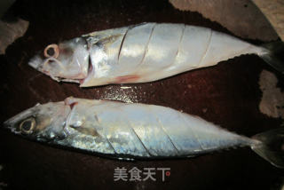 普宁豆酱焖花仙的做法步骤：1