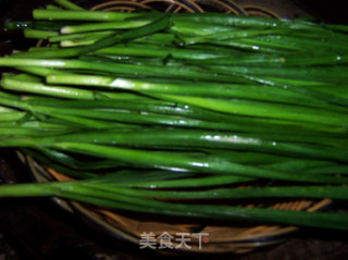 三个窍门就可以吃到皮Q馅香的韭菜木耳水饺的做法步骤：5