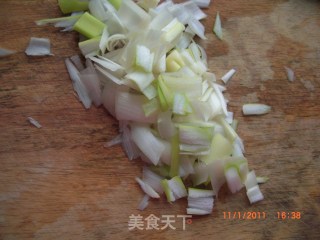 给素食者贴秋膘：松仁玉米的做法步骤：4