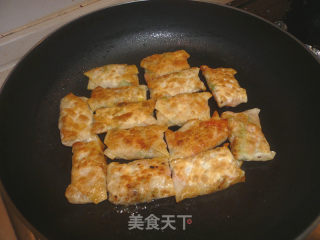 用馄饨皮做春卷的做法步骤：5