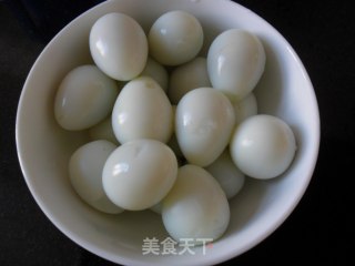 鹌鹑蛋红烧肉的做法步骤：9