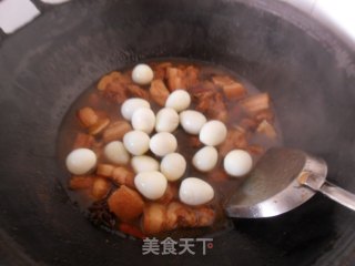 鹌鹑蛋红烧肉的做法步骤：10