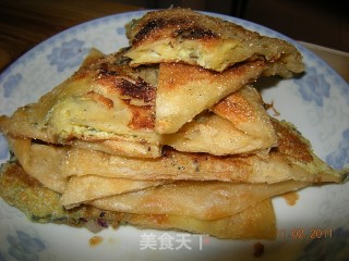 营养早餐——鸡蛋灌饼的做法步骤：8