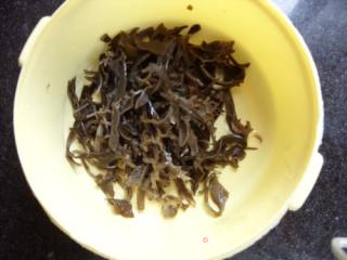 茭白牛肉丝的做法步骤：2