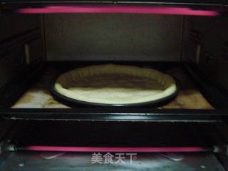 脆底匹萨的做法步骤：7