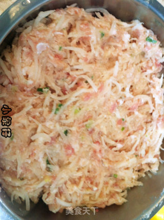 花式水饺的做法步骤：2