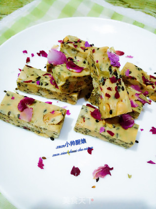 【东北】玫瑰花生牛轧糖的做法