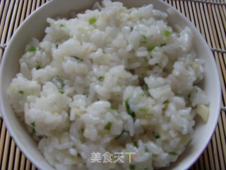 蒜香炒饭的做法步骤：6