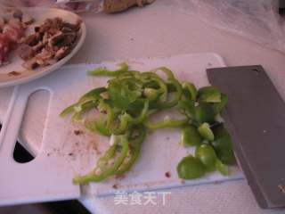 美式披萨【红烧猪排+熏肠培根】的做法步骤：12