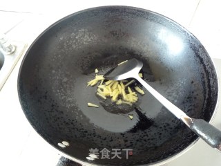 蘑菇炒肉片的做法步骤：4