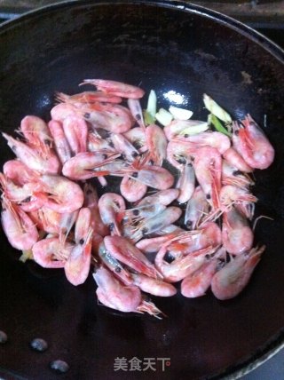 辣炒小红虾（仔虾）的做法步骤：4