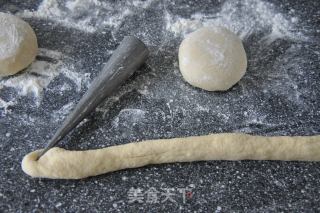 栗子奶油螺旋包的做法步骤：9