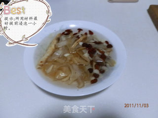 沙参玉竹鱼尾汤的做法步骤：3