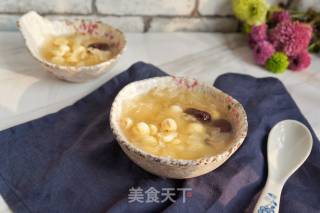 【山东】银耳莲子汤的做法