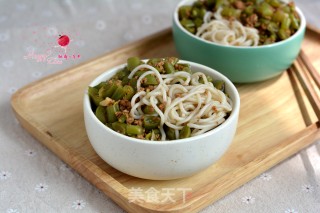 【北京】猪肉豆角拌面的做法