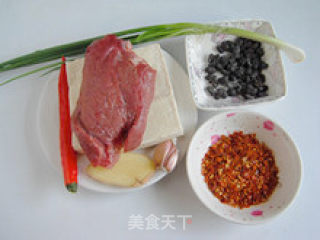 廉价营养的下饭菜—香辣肉末酱豆腐的做法步骤：1