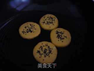 红薯饼的做法步骤：9