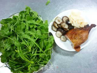 荠菜烤鸭羹的做法步骤：1