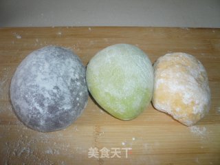 多彩饺子的做法步骤：1