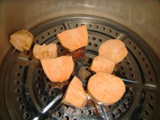 香煎红薯饼的做法步骤：2