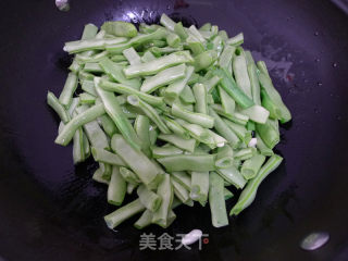 番茄焖扁豆的做法步骤：4