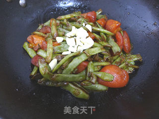 番茄焖扁豆的做法步骤：8