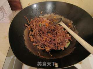 笋干炒肉丝的做法步骤：8