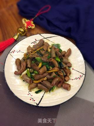【浙江】蒜炒猪小肠的做法
