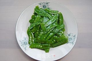 清炒荷兰豆的做法步骤：7
