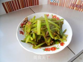 【东北】炒芹菜的做法