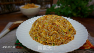 酸菜香菇鸡蛋炒饭