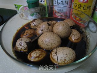 酱香茶叶蛋的做法步骤：4