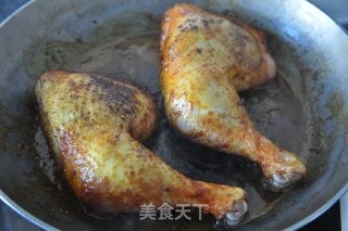 垂涎不止的香烧鸡腿煲的做法步骤：5