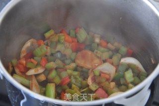 垂涎不止的香烧鸡腿煲的做法步骤：7