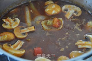 垂涎不止的香烧鸡腿煲的做法步骤：10