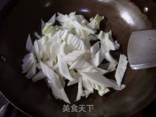 这样吃牛肉既快又嫩-------------辣白菜汆牛肉的做法步骤：4