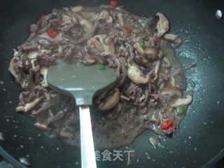 香菇炒牛肉的做法步骤：10