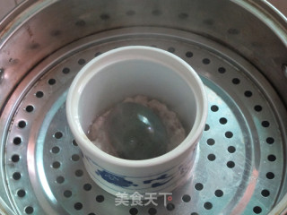 南昌特色皮蛋肉饼汤的做法步骤：4