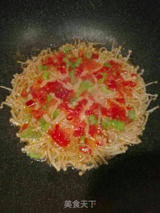 【辽宁】剁椒金针菇鸡蛋饼的做法