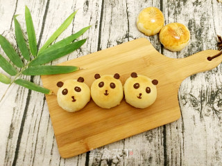 【天津】小熊猫蛋黄酥的做法